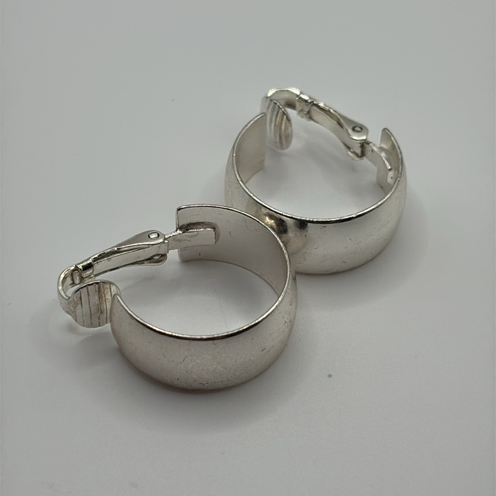Vintage Hoops Clip On Elegant Silver Hoop Earrings